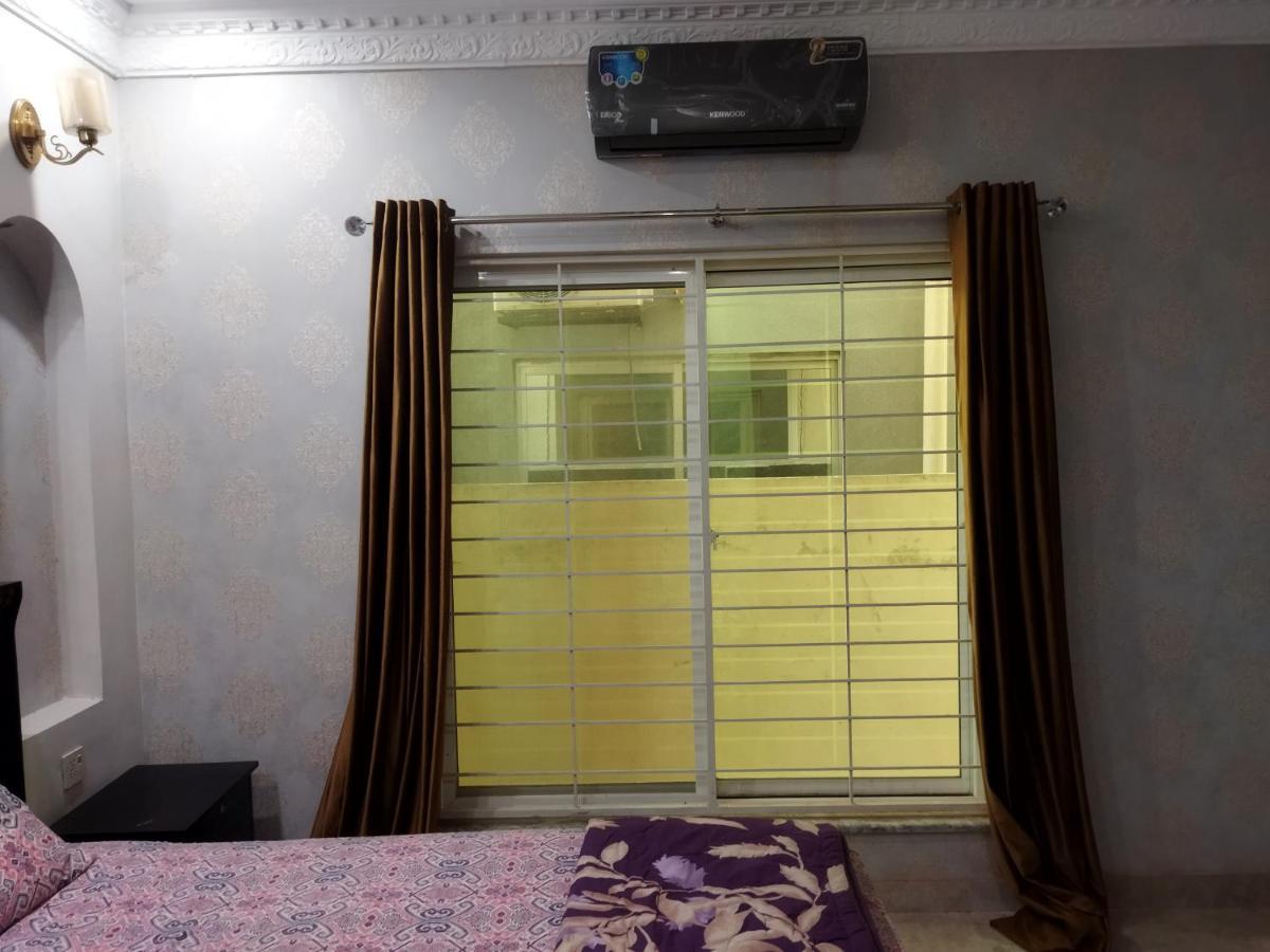 Furnished Private Ground Floor - Pasha House Apartment Lahore Ngoại thất bức ảnh